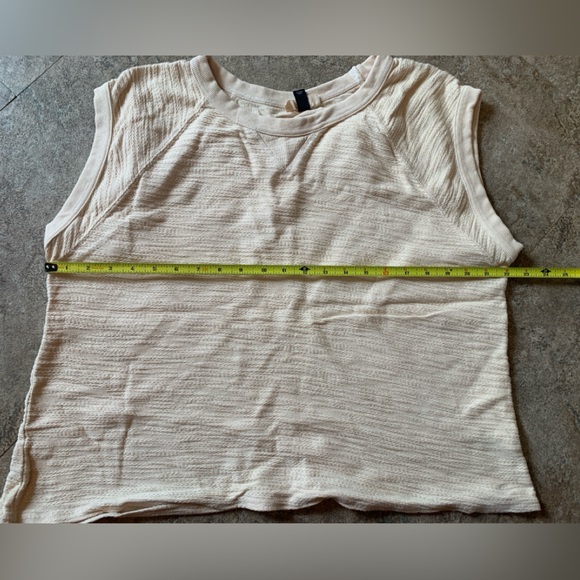 Universal Threads 100% Cotton Top Large - Picture 3 of 6